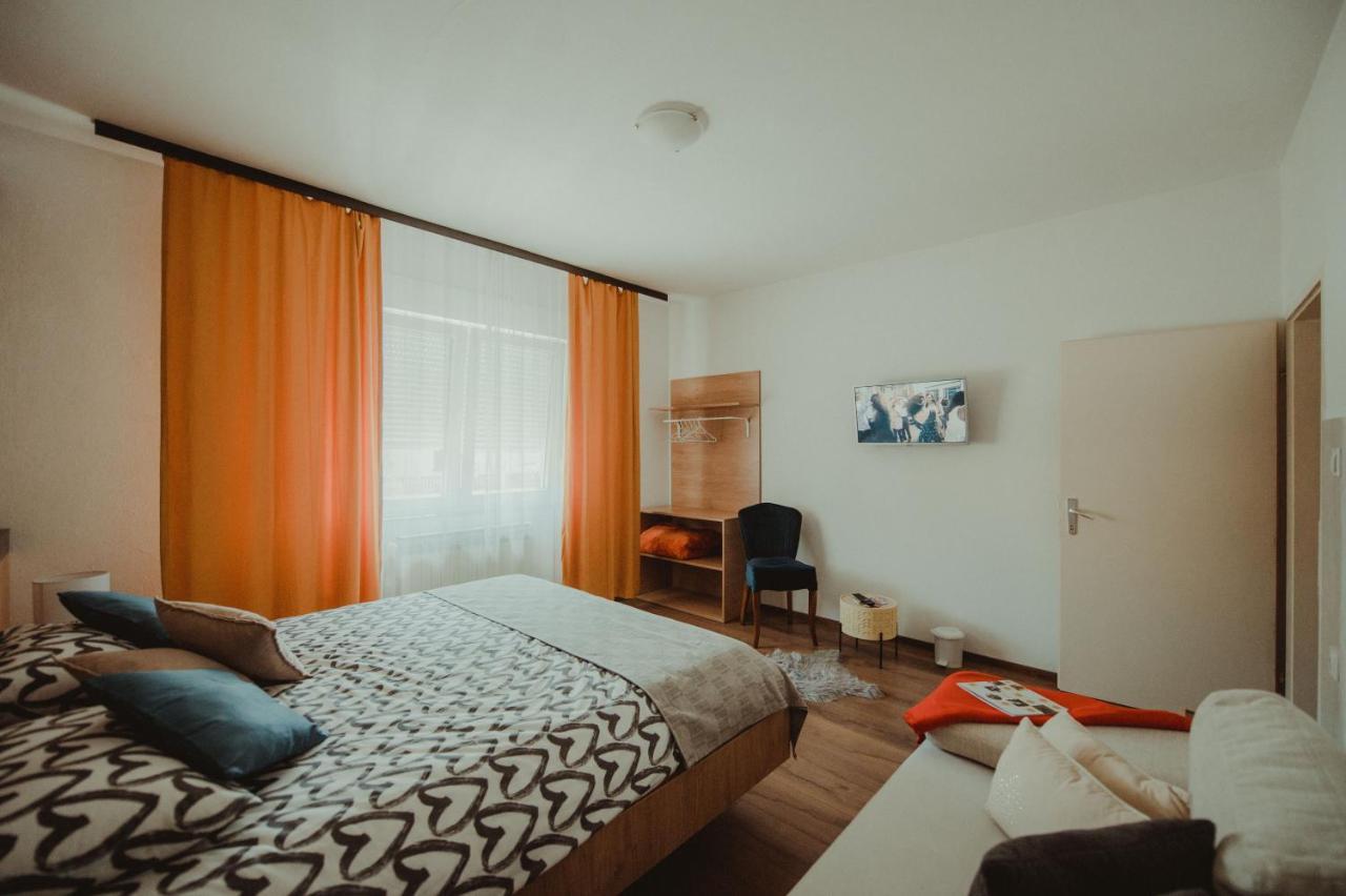 Apartman Lovric Ðakovo Dış mekan fotoğraf