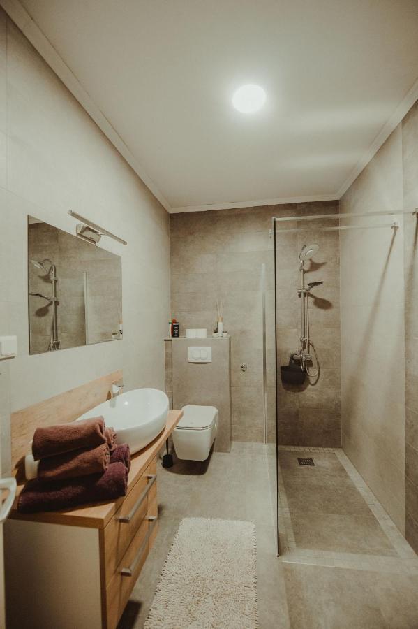 Apartman Lovric Ðakovo Dış mekan fotoğraf